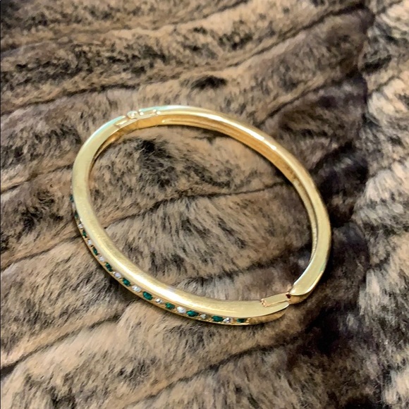 Beautiful, jeweled bracelet. #A62 - Picture 5 of 7